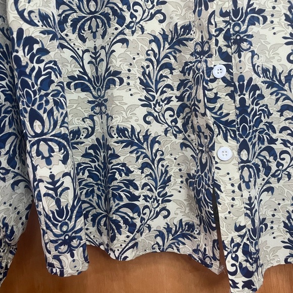 SHEIN Blue and Cream Patterned Button Down Shirt - Picture 6 of 12